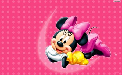 Quem é a Minnie Mouse, a namorada e companheira do Mickey Mouse? Saiba um pouco mais sobre suas características e personalidade dessa linda personagem.